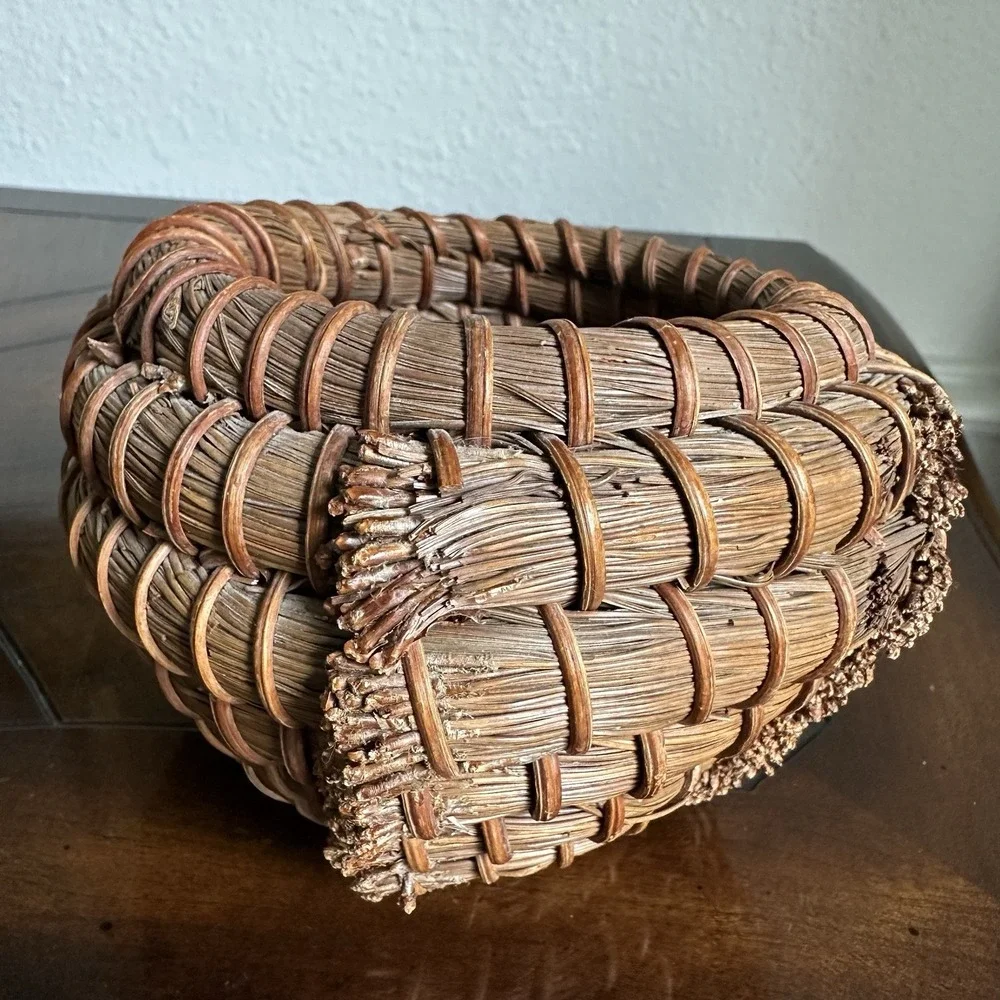 Vintage Handcrafted Coiled Brown Pine Needle Basket‎ 4.25 Inch Knobby Textured